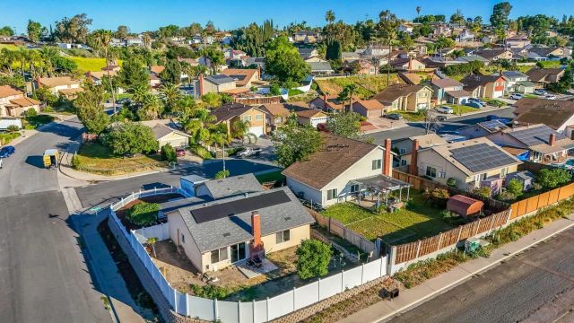 8301 Blossom Hill Dr, Lemon Grove, CA 91945