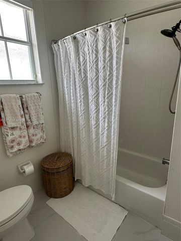 3744 SW 156th Ct, Miami, FL 33185