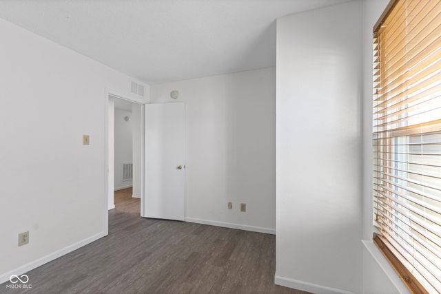 1254 Kenwood Drive, Greenwood, IN 46143