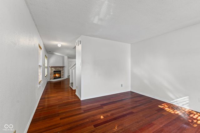 1254 Kenwood Drive, Greenwood, IN 46143