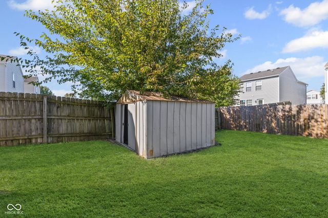 1254 Kenwood Drive, Greenwood, IN 46143