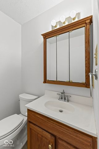 1254 Kenwood Drive, Greenwood, IN 46143