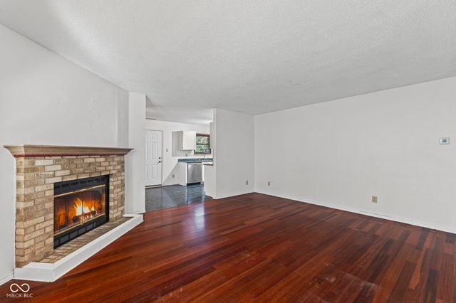 1254 Kenwood Drive, Greenwood, IN 46143