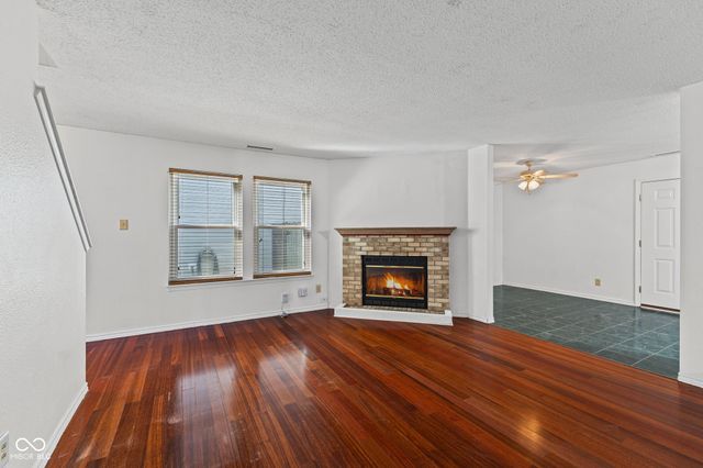 1254 Kenwood Drive, Greenwood, IN 46143