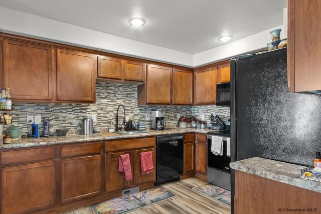 3808 SADDLE RIDGE TR, Cheyenne, WY 82001