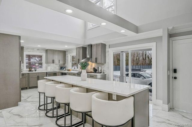 68 Fort Salonga Road, Northport, NY 11768