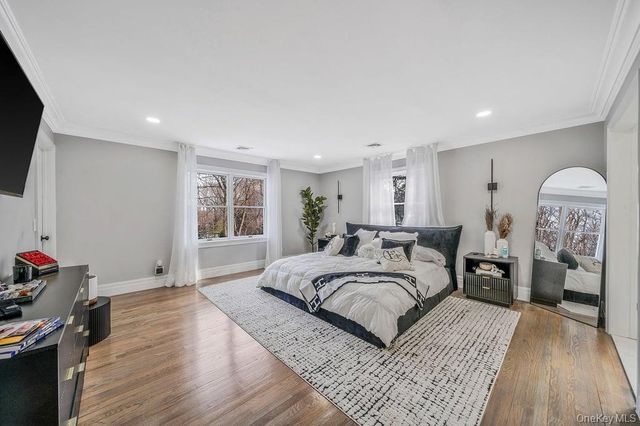 68 Fort Salonga Road, Northport, NY 11768