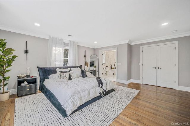 68 Fort Salonga Road, Northport, NY 11768