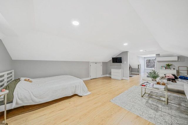 68 Fort Salonga Road, Northport, NY 11768