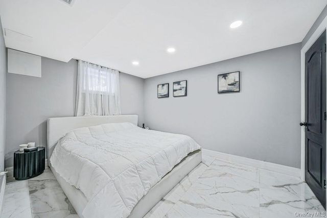 68 Fort Salonga Road, Northport, NY 11768