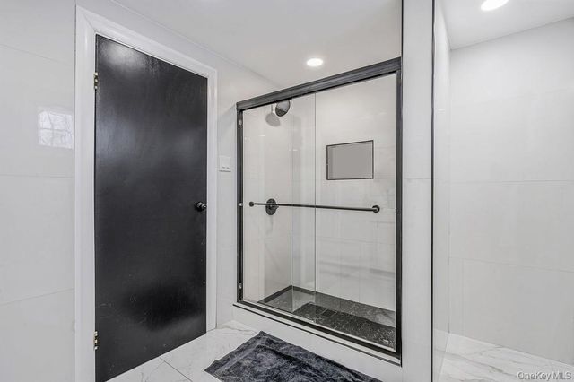 68 Fort Salonga Road, Northport, NY 11768