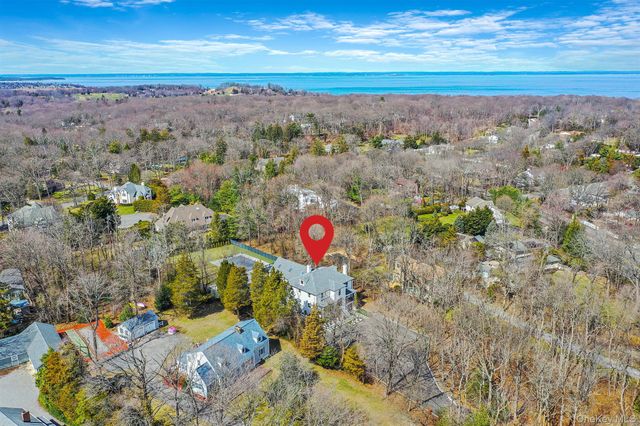 68 Fort Salonga Road, Northport, NY 11768