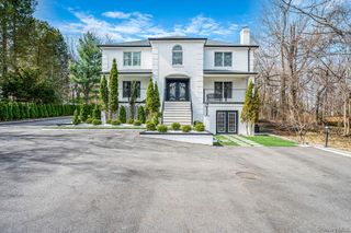 68 Fort Salonga Road, Northport, NY 11768