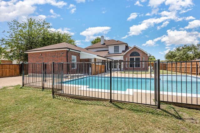 4610 Clay Drive, Rowlett, TX 75088