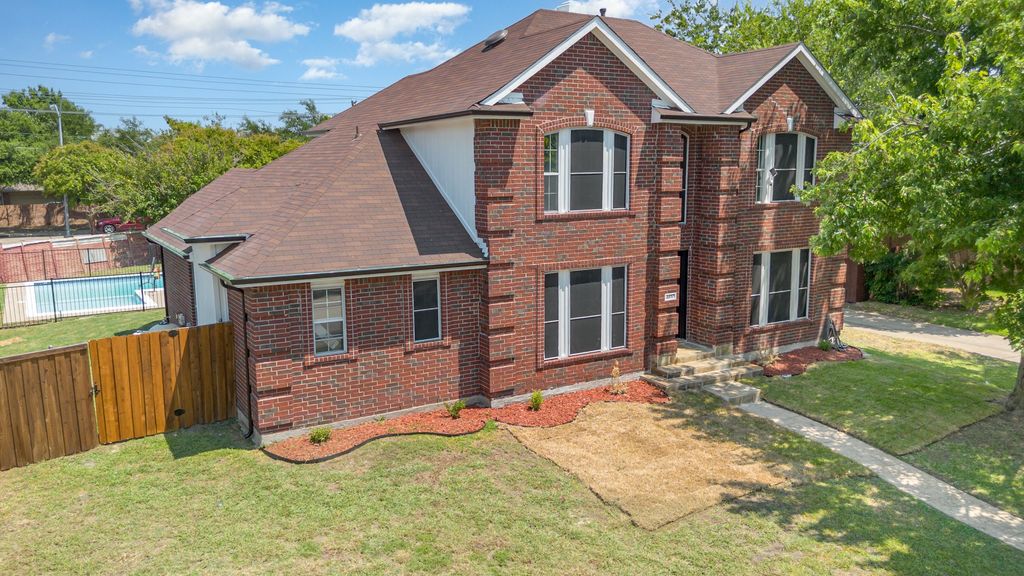 4610 Clay Drive, Rowlett, TX 75088