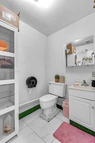 6761 W Flagler St, Miami, FL 33144