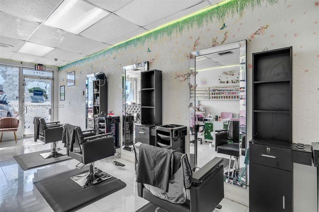 6761 W Flagler St, Miami, FL 33144