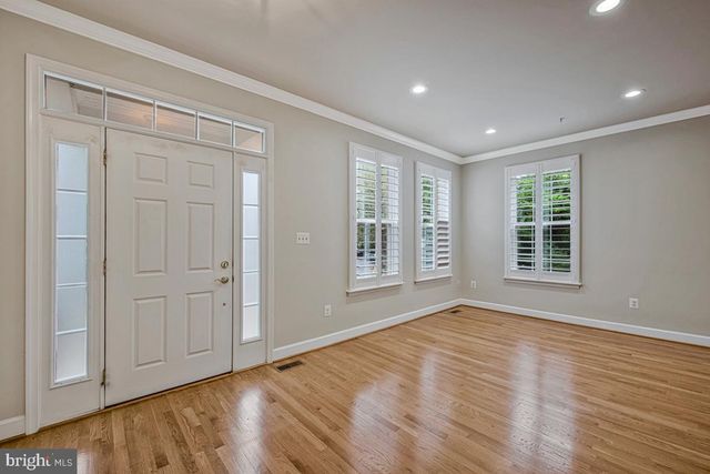 777 RAVEN AVE, Gaithersburg, MD 20877