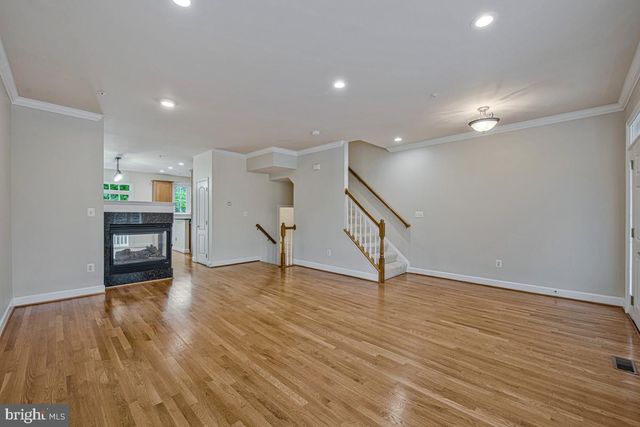 777 RAVEN AVE, Gaithersburg, MD 20877