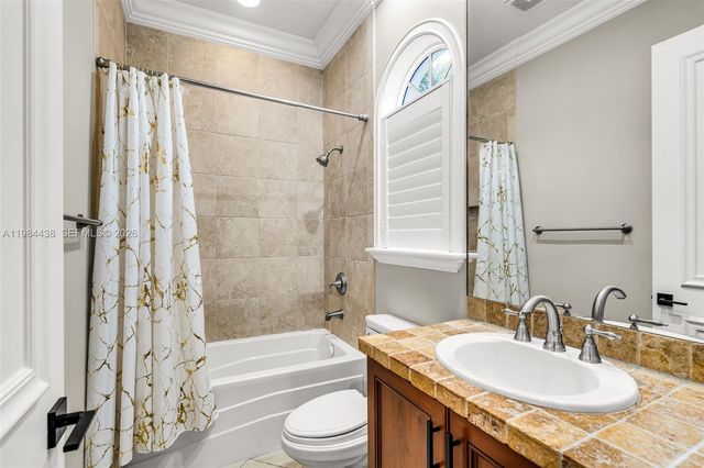 10291 Sweet Bay Street, Plantation, FL 33324