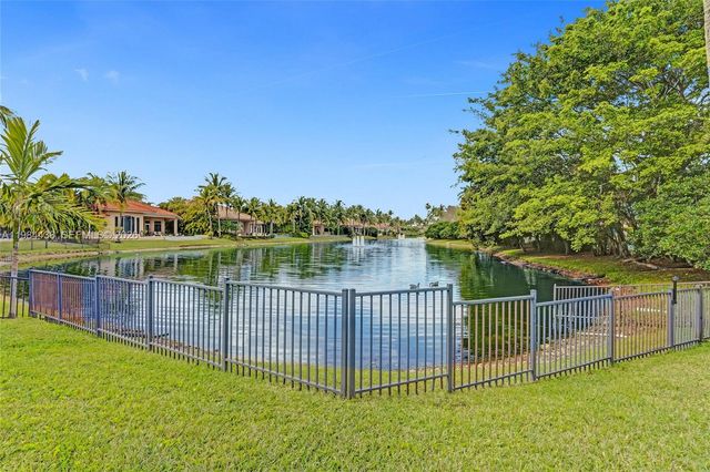10291 Sweet Bay Street, Plantation, FL 33324