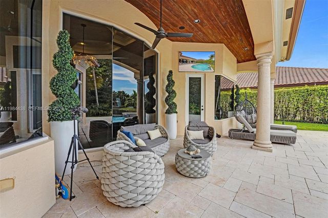 10291 Sweet Bay Street, Plantation, FL 33324