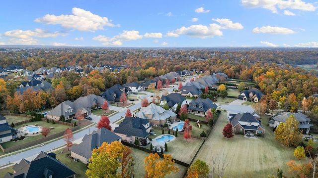 504 NE Green Creek Road, Bentonville, AR 72712