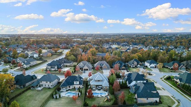 504 NE Green Creek Road, Bentonville, AR 72712