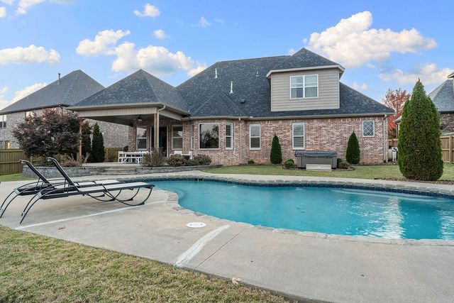 504 NE Green Creek Road, Bentonville, AR 72712