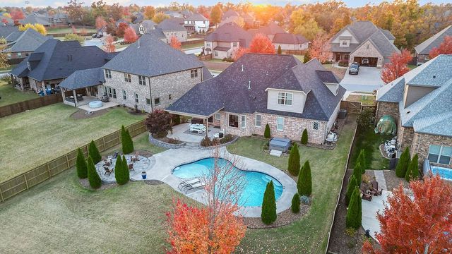 504 NE Green Creek Road, Bentonville, AR 72712