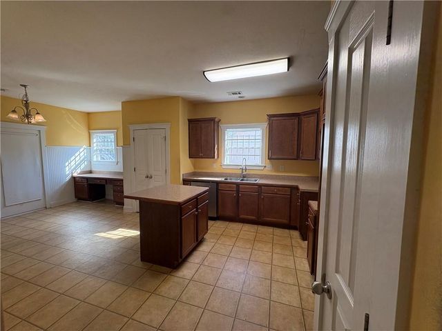 404 Park Place, Fairburn, GA 30213