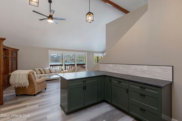 176 Swan Shores Dr, Sagle, ID 83860