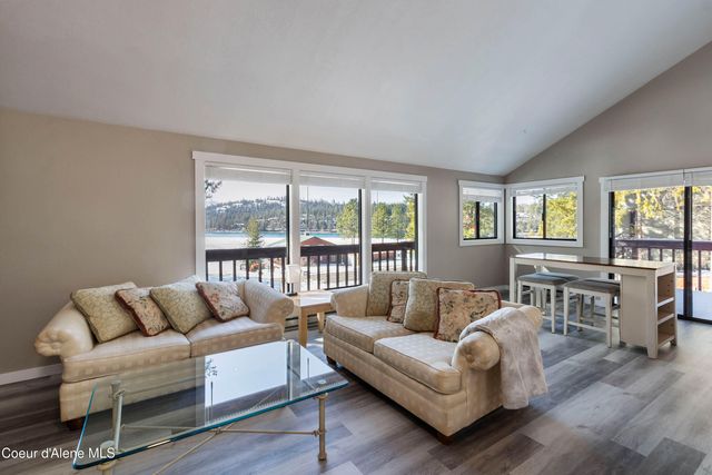 176 Swan Shores Dr, Sagle, ID 83860