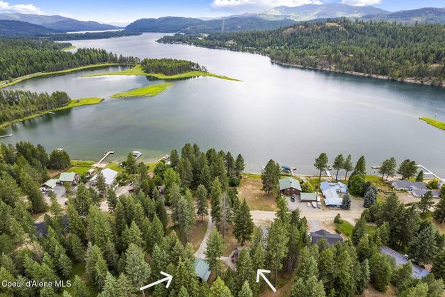 176 Swan Shores Dr, Sagle, ID 83860