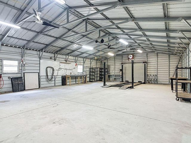 42316 POND VIEW LANE, Deland, FL 32720