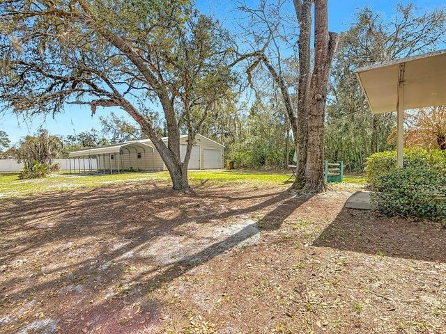 42316 POND VIEW LANE, Deland, FL 32720