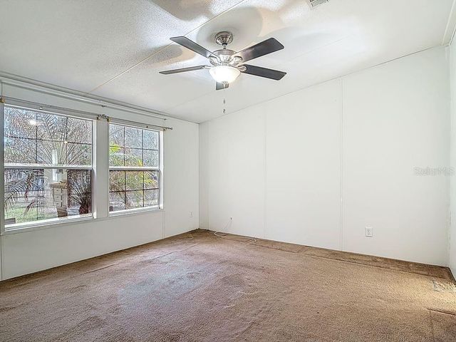 42316 POND VIEW LANE, Deland, FL 32720