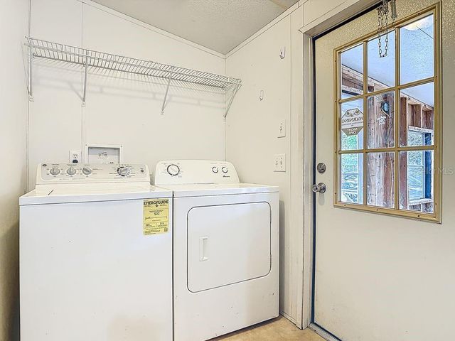 42316 POND VIEW LANE, Deland, FL 32720