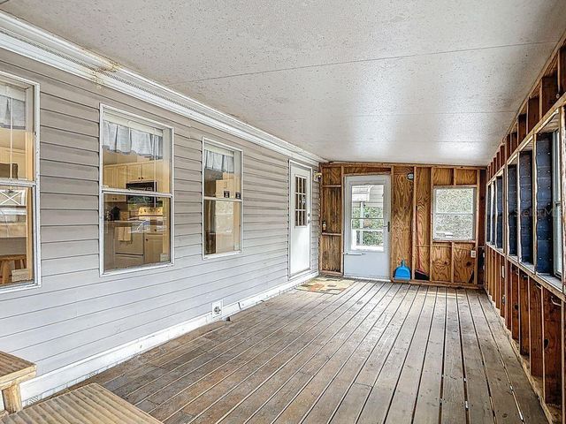 42316 POND VIEW LANE, Deland, FL 32720