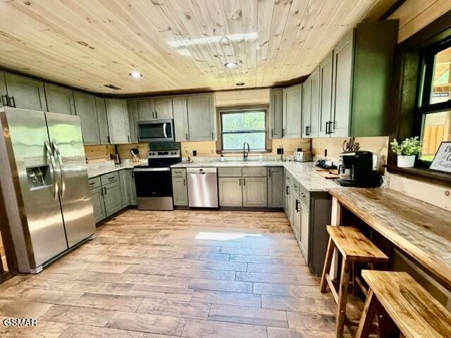 139 Martha McCarter Road, Gatlinburg, TN 37738