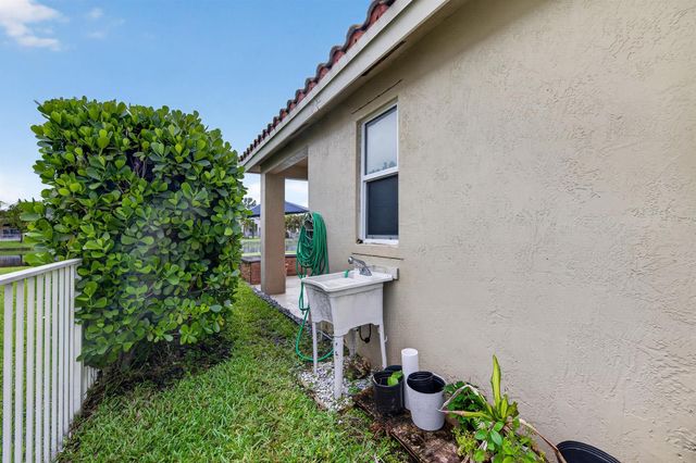 791 SW 191st Avenue, Pembroke Pines, FL 33029