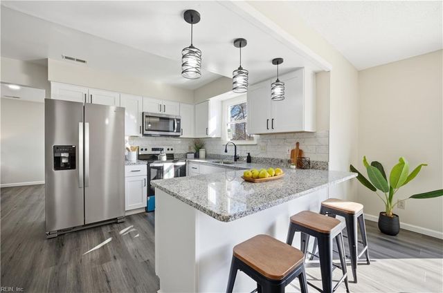 1712 Minnows CT, Virginia Beach, VA 23456