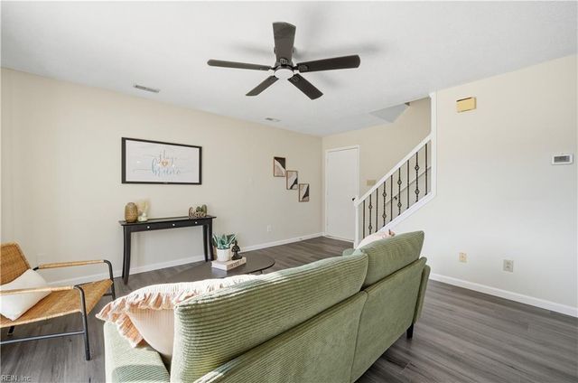 1712 Minnows CT, Virginia Beach, VA 23456