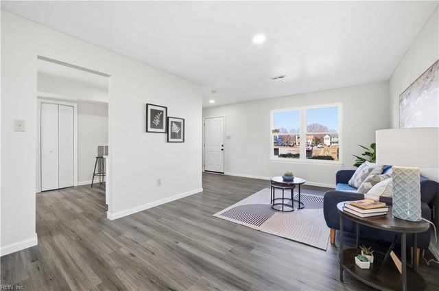 1712 Minnows CT, Virginia Beach, VA 23456