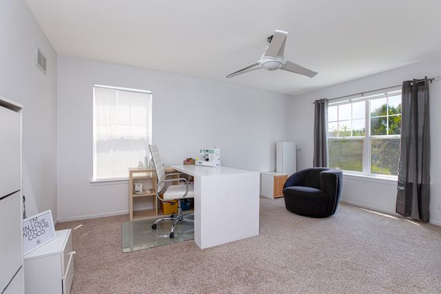 385 POST OAK Circle, West Chicago, IL 60185