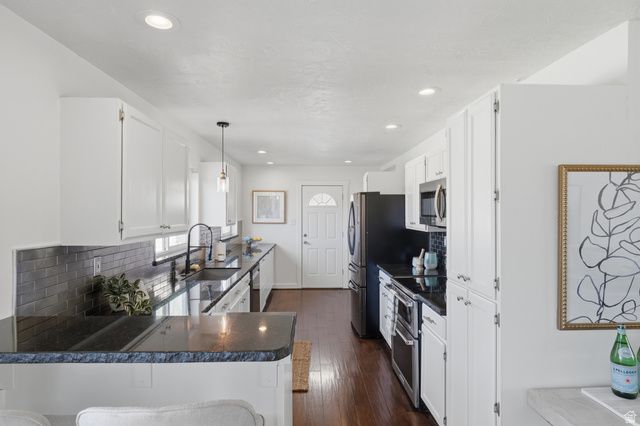 1691 E FIELDCREST LN, Holladay, UT 84117