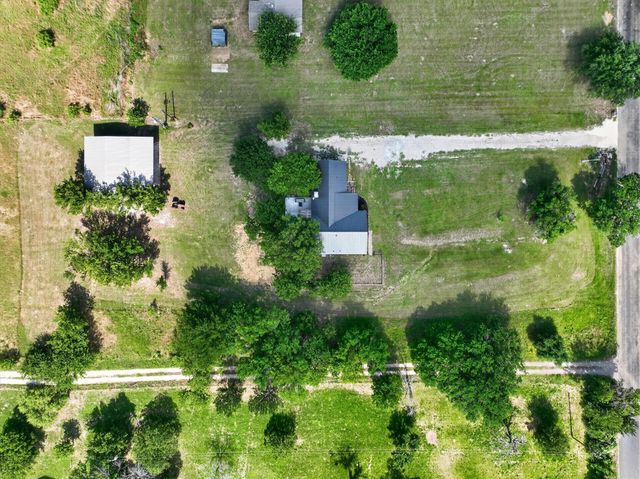 1301 County Road 705, Joshua, TX 76058