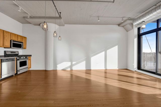 1525 S Sangamon Street 610, Chicago, IL 60608