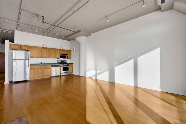 1525 S Sangamon Street 610, Chicago, IL 60608