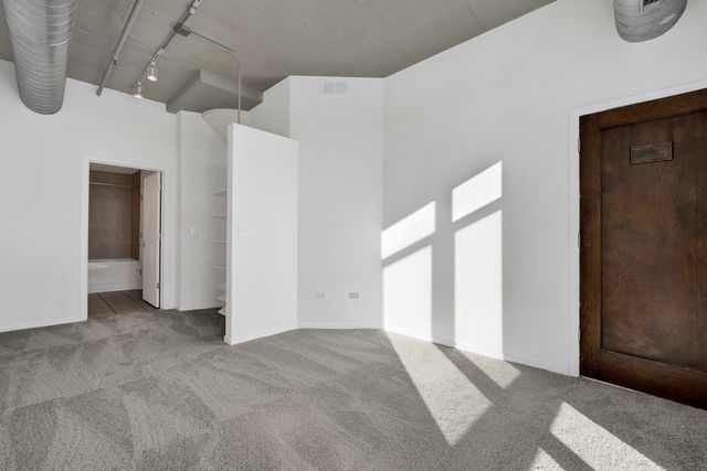 1525 S Sangamon Street 610, Chicago, IL 60608